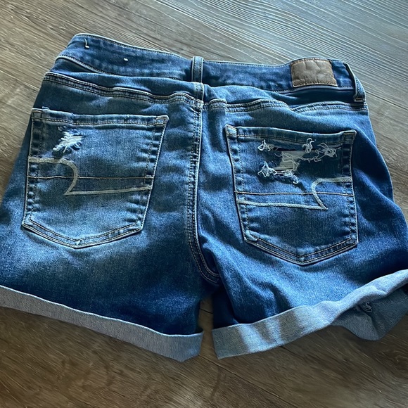 Cute distressed jean shorts. - Picture 2 of 2